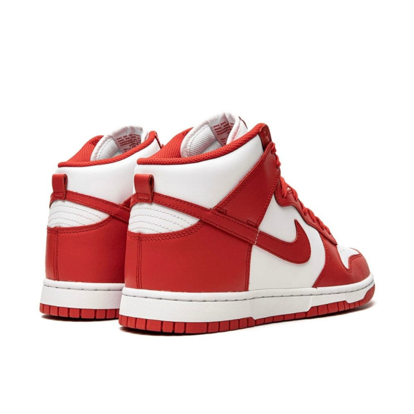 Nike Dunk - University Red